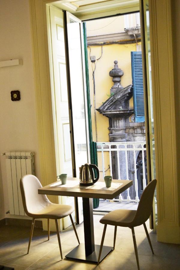 Questo Rinascimento Casa Audrey Napoli Bagian luar foto