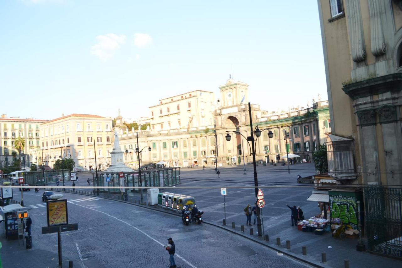 Questo Rinascimento Casa Audrey Napoli Bagian luar foto