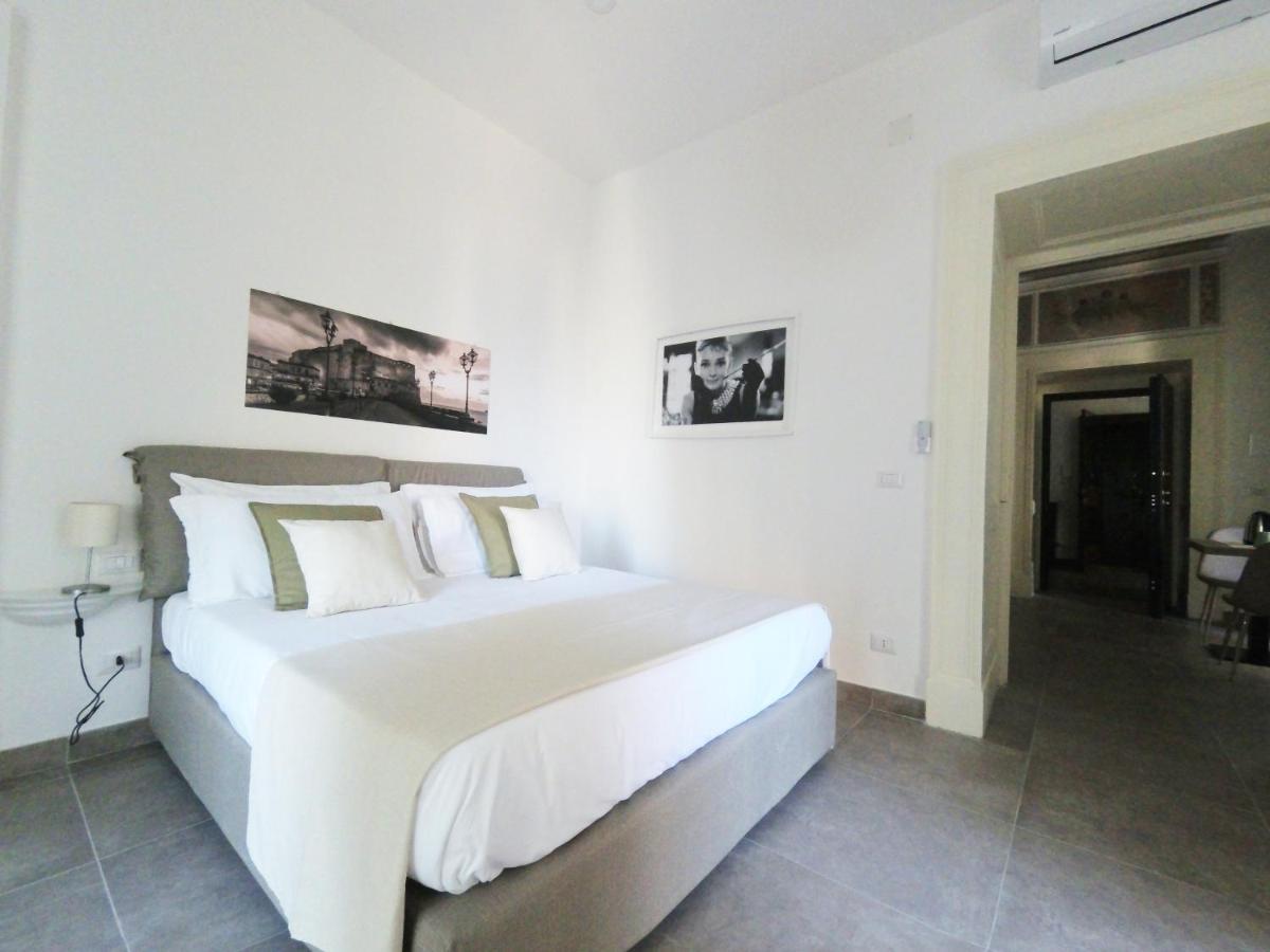 Questo Rinascimento Casa Audrey Napoli Bagian luar foto