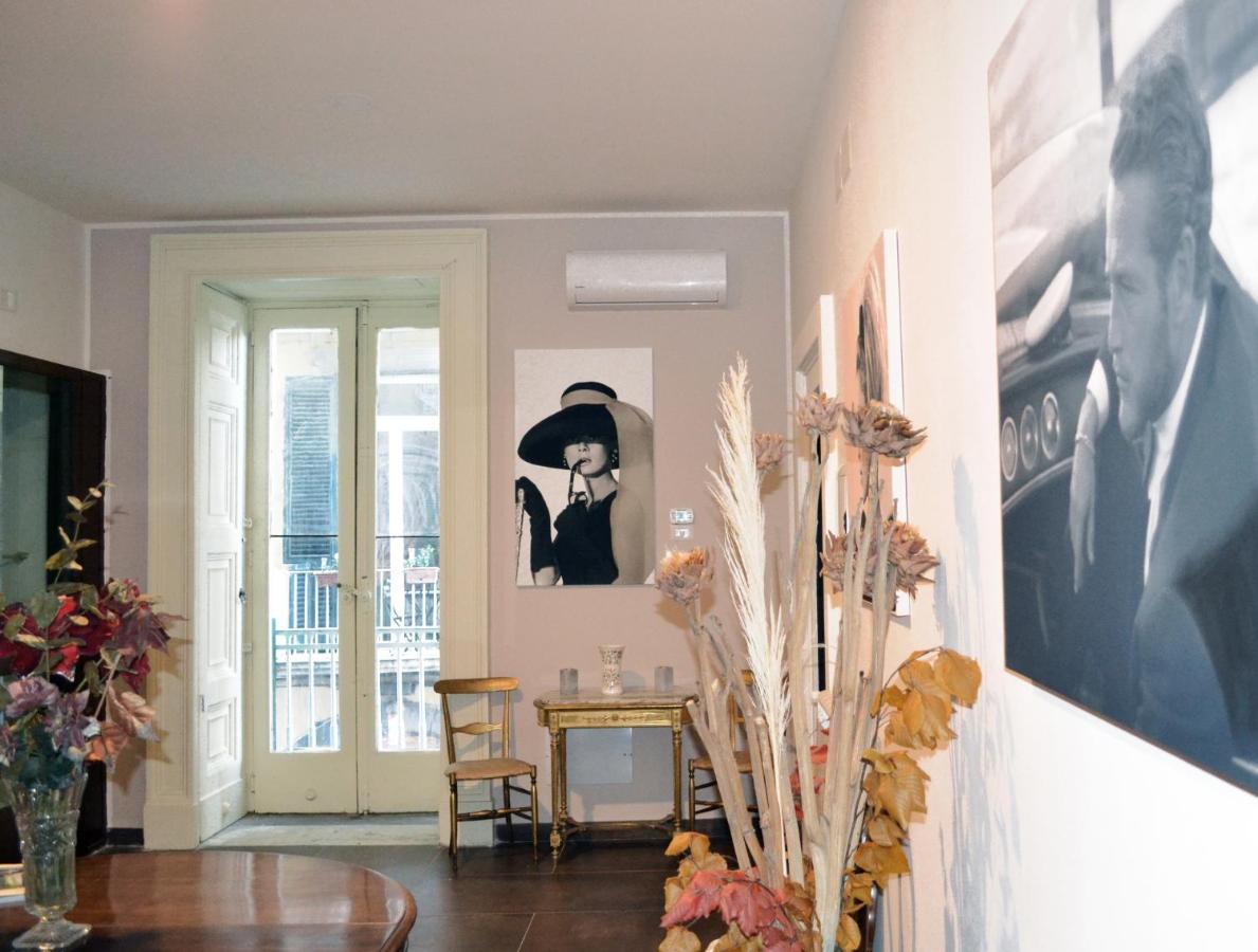 Questo Rinascimento Casa Audrey Napoli Bagian luar foto